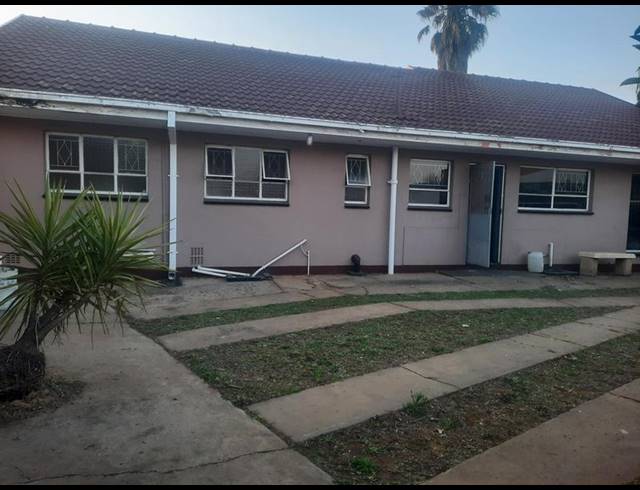 3 BEDROOM HOUSE FOR SALE IN ARCON PARK